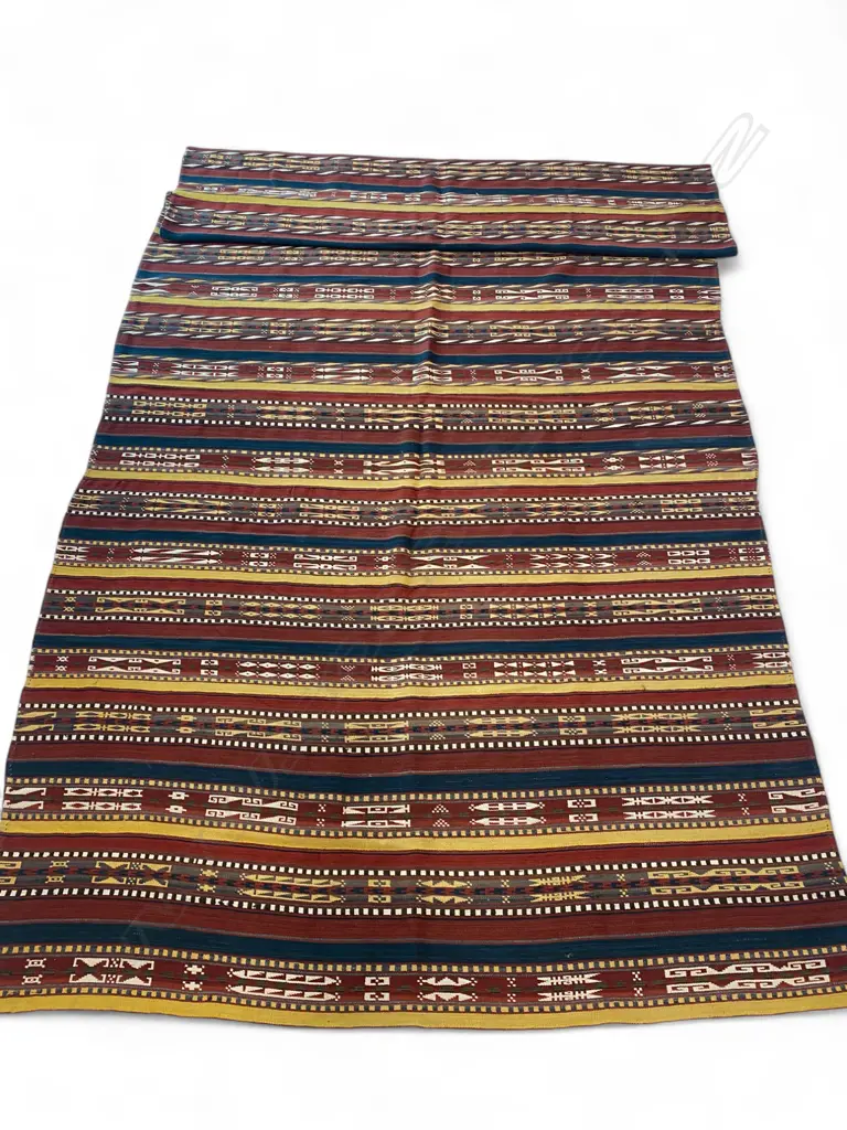 A Kurdish Azerbaijan rug, Image 1++